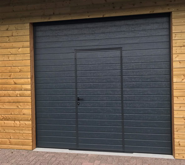 Garagedeur Met Loopdeur